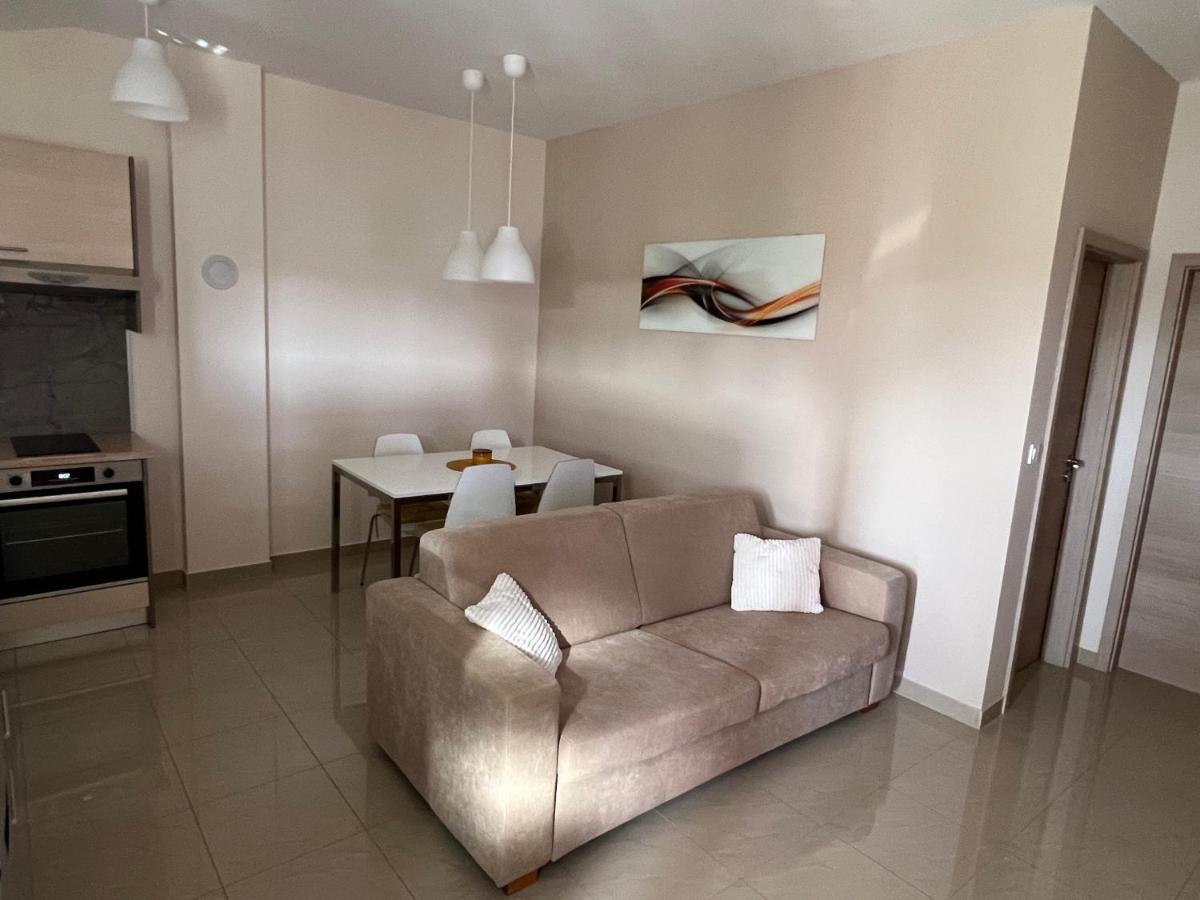 Apartmani Nina I Niko Ugljan Room photo