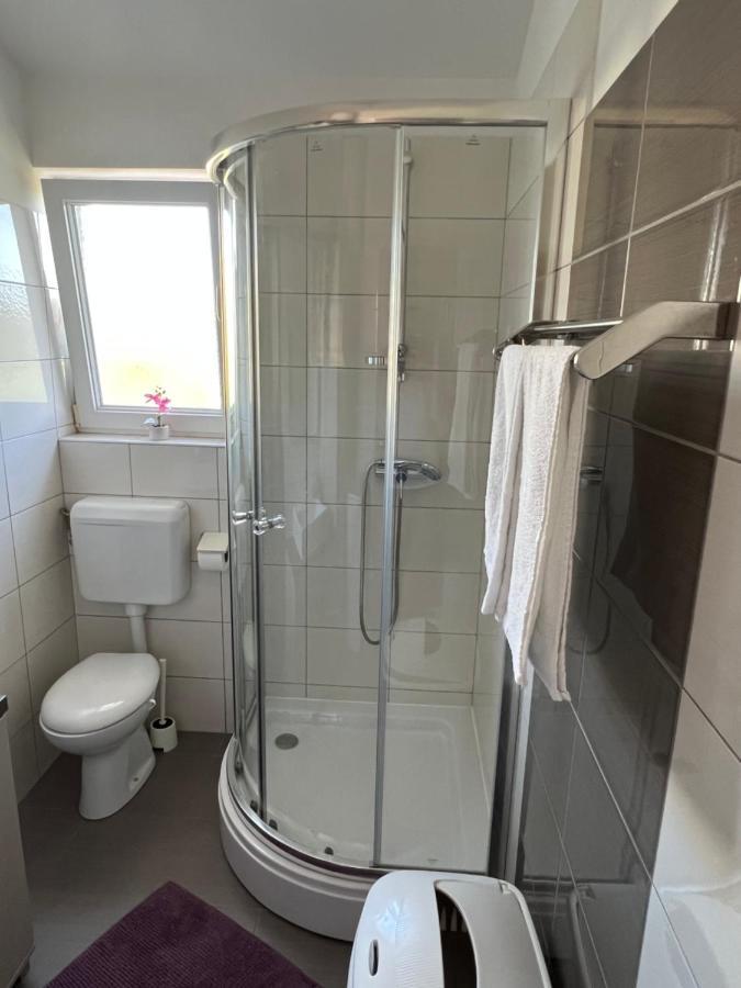 Apartmani Nina I Niko Ugljan Room photo